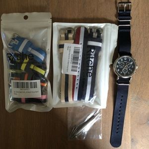 Interchangeable watch set